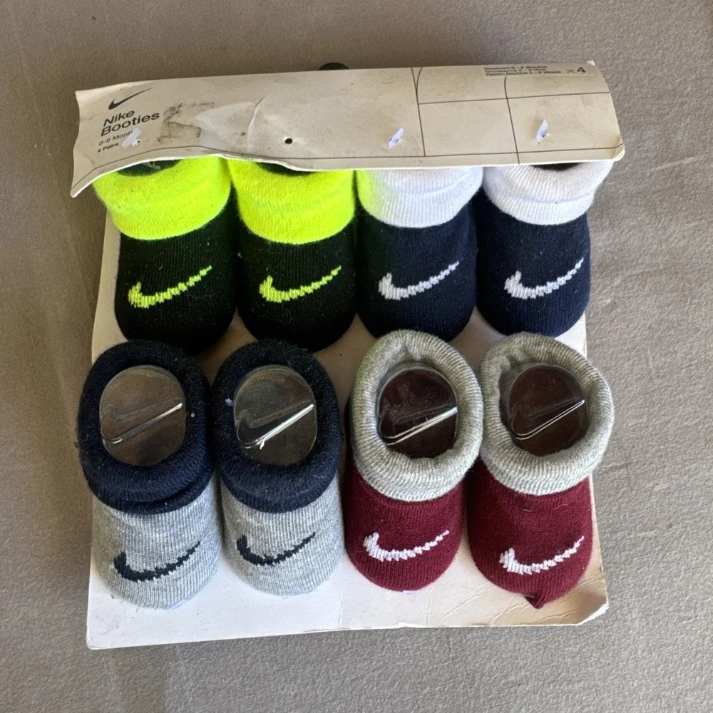Nike Baby 4 Pk Grey Red Blue Black Cotton Infant Sock Booties Sz 0-6 Months